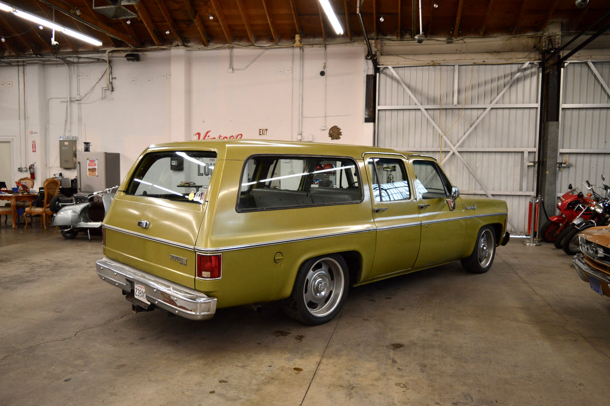 1973 Chevrolet C10 Suburban