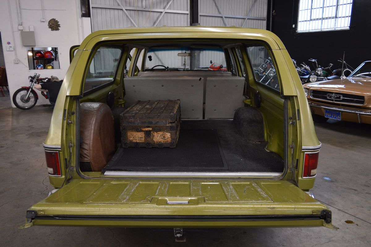 1973 Chevrolet C10 Suburban